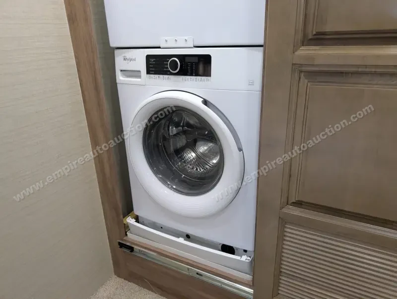 2019 Jayco Embark 37MB photo 228
