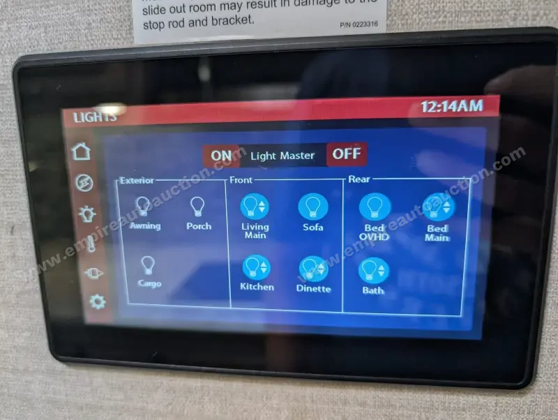 2019 Jayco Embark 37MB photo 139