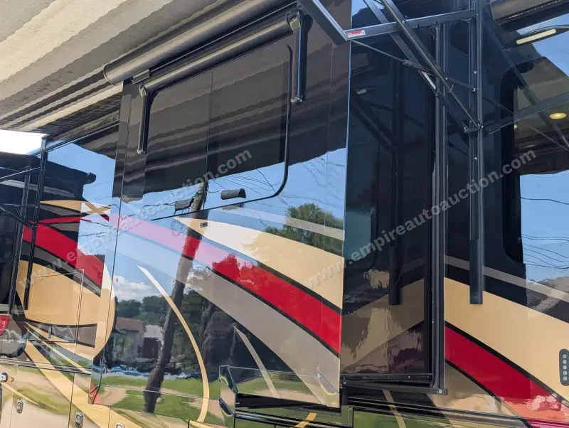 2019 Jayco Embark 37MB photo 44