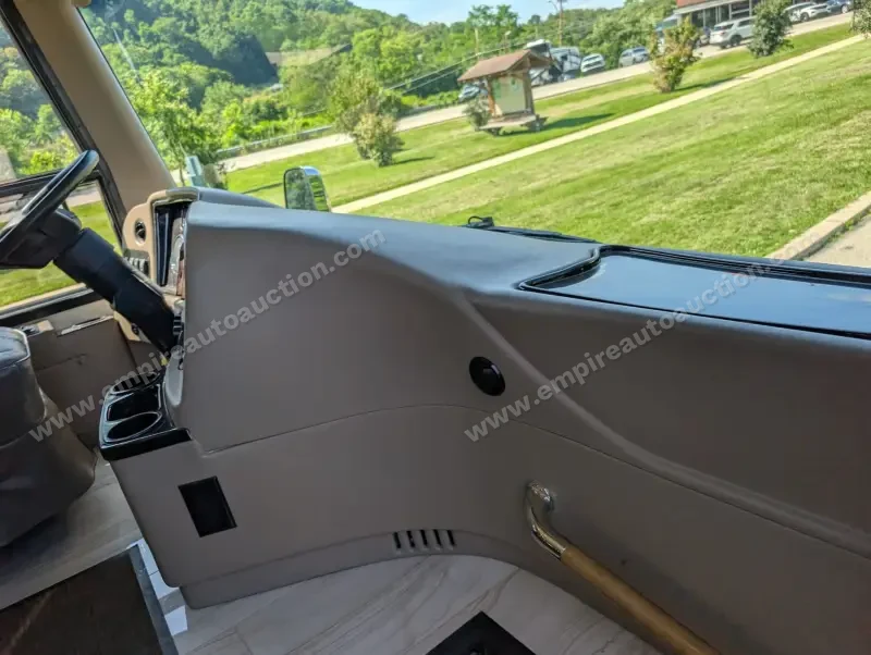 2019 Jayco Embark 37MB photo 109