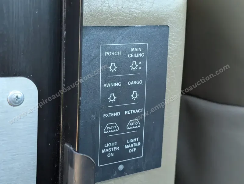 2019 Jayco Embark 37MB photo 126