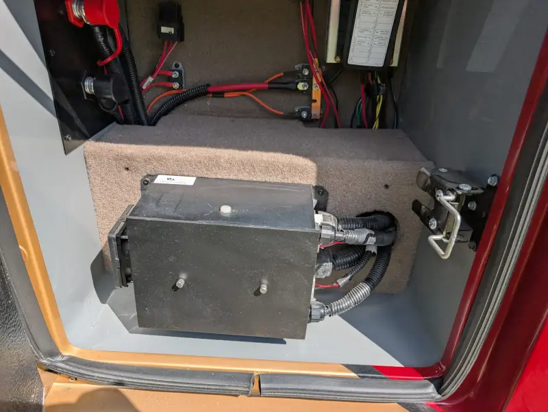 2019 Jayco Embark 37MB photo 270