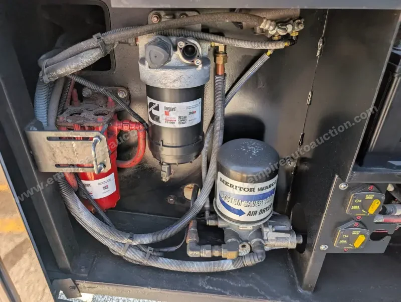 2019 Jayco Embark 37MB photo 256
