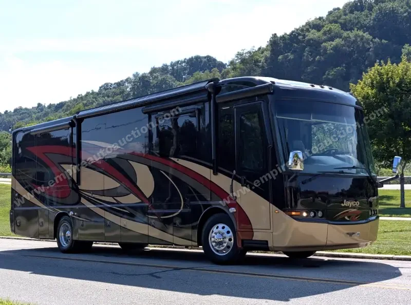 2019 Jayco Embark 37MB photo 9