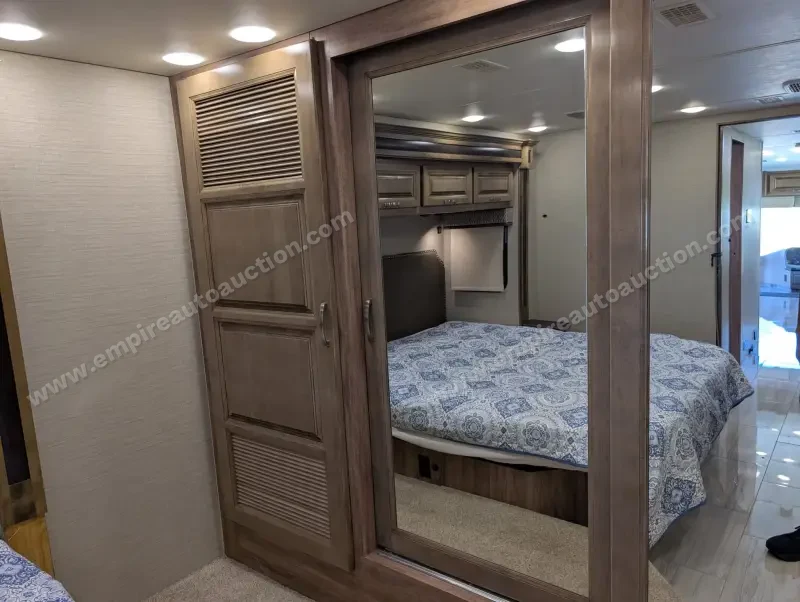 2019 Jayco Embark 37MB photo 191
