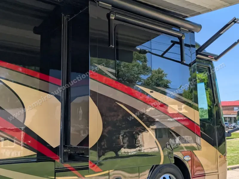 2019 Jayco Embark 37MB photo 47