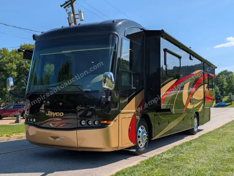 2019 Jayco Embark 37MB photo 2
