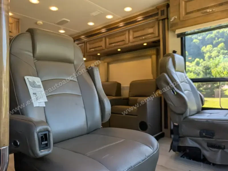 2019 Jayco Embark 37MB photo 108