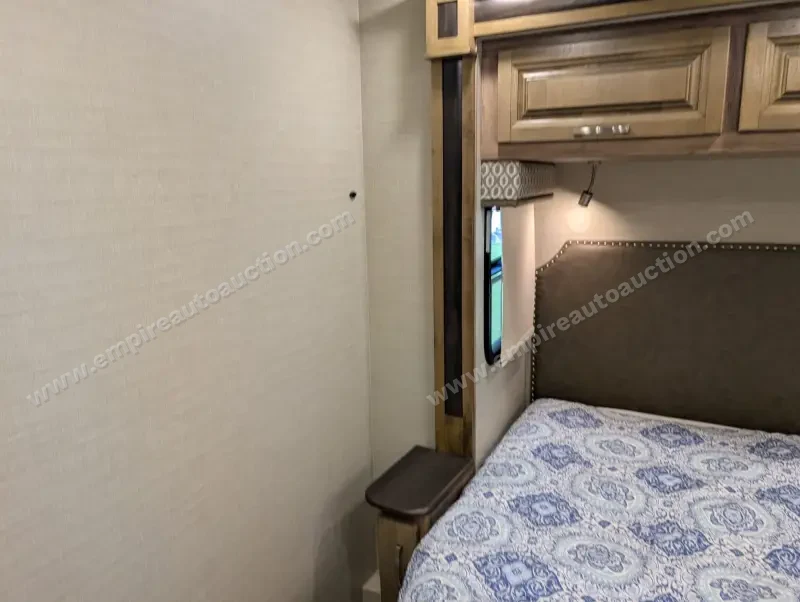 2019 Jayco Embark 37MB photo 195