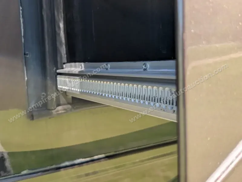 2019 Jayco Embark 37MB photo 54