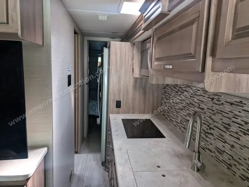 2019 Jayco Embark 37MB photo 175