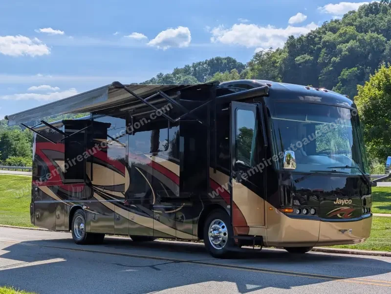2019 Jayco Embark 37MB photo 14