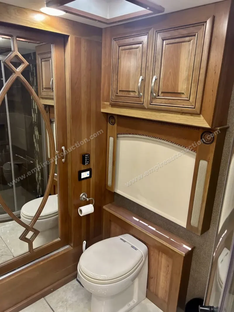 2018 Entegra Anthem 44A Motorcoach photo 124