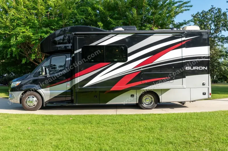 2023 Thor Motor Coach Tiburon 24FB photo 10