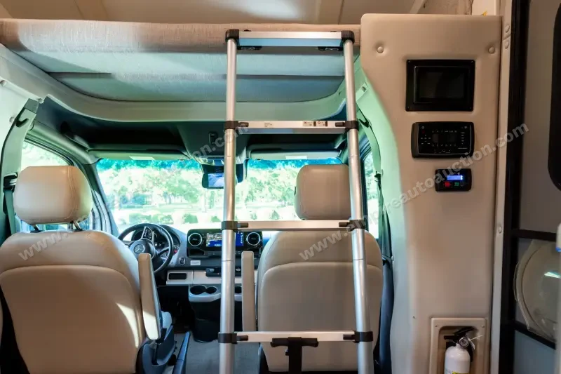 2023 Thor Motor Coach Tiburon 24FB photo 108