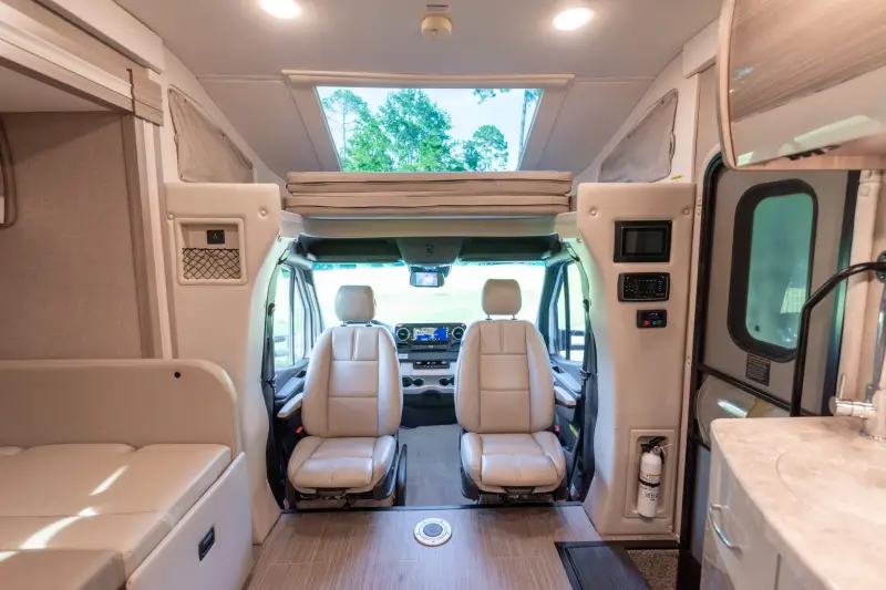 2023 Thor Motor Coach Tiburon 24FB photo 116
