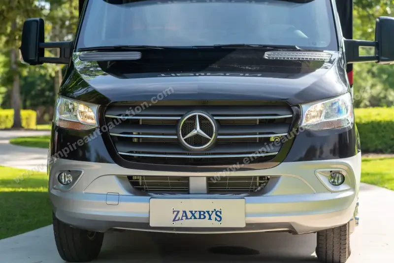 2023 Thor Motor Coach Tiburon 24FB photo 16