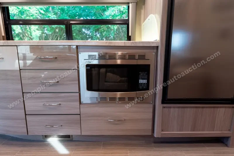 2023 Thor Motor Coach Tiburon 24FB photo 95