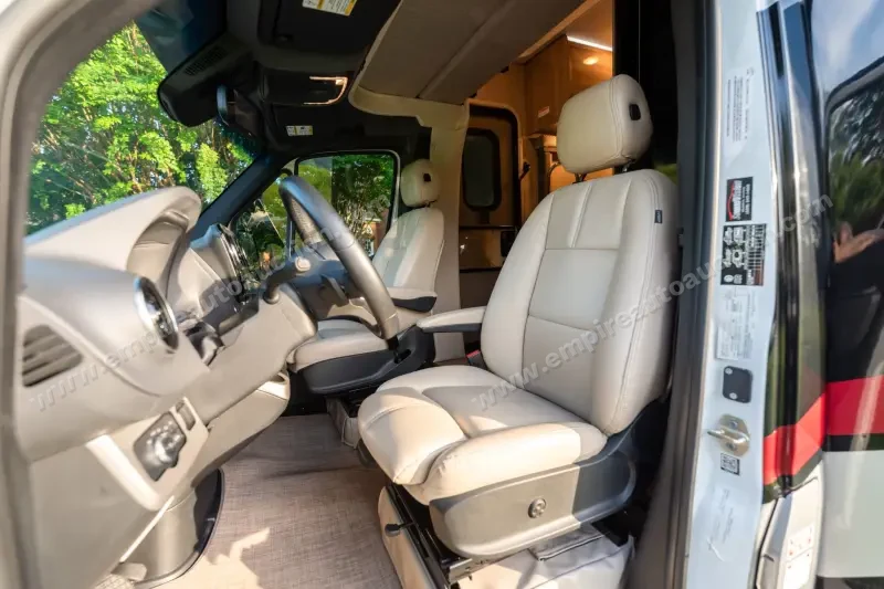 2023 Thor Motor Coach Tiburon 24FB photo 71