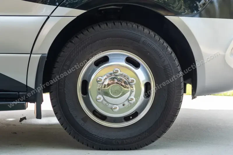 2023 Thor Motor Coach Tiburon 24FB photo 69