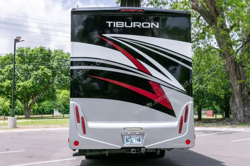 2023 Thor Motor Coach Tiburon 24FB photo 5