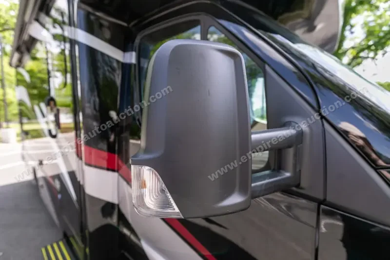 2023 Thor Motor Coach Tiburon 24FB photo 31