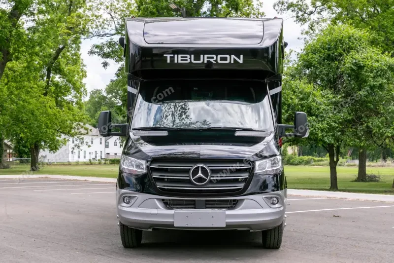 2023 Thor Motor Coach Tiburon 24FB photo 9