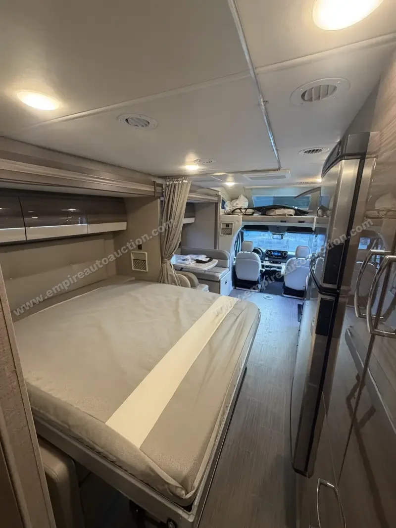 2023 Thor Motor Coach Tiburon 24FB photo 180