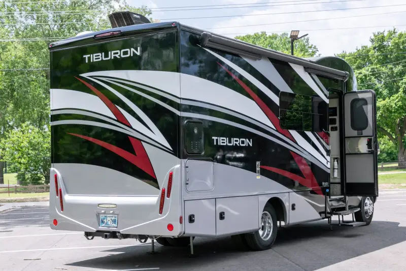 2023 Thor Motor Coach Tiburon 24FB photo 15