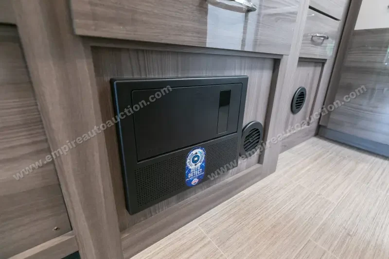 2023 Thor Motor Coach Tiburon 24FB photo 135