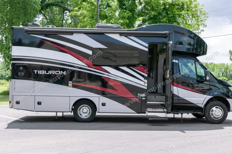 2023 Thor Motor Coach Tiburon 24FB photo 16