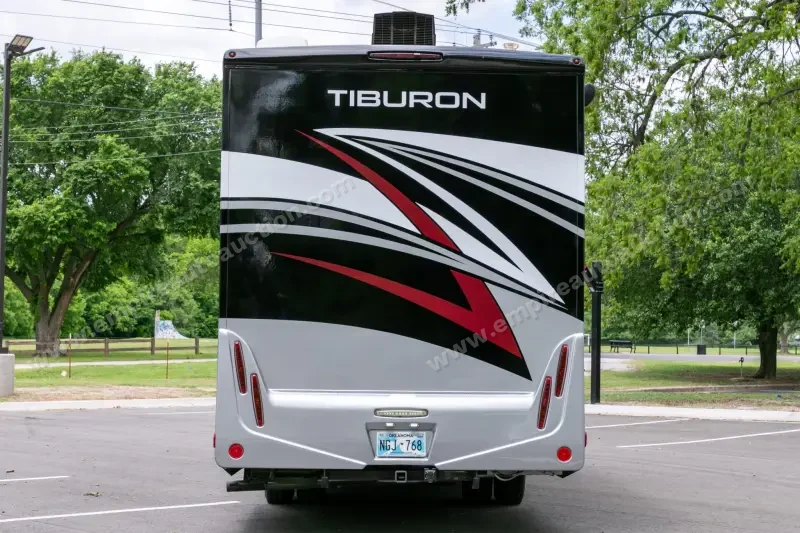 2023 Thor Motor Coach Tiburon 24FB photo 4