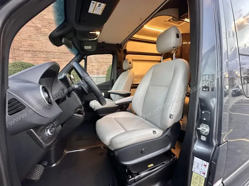 2020 Winnebago Era 3500XD photo 45