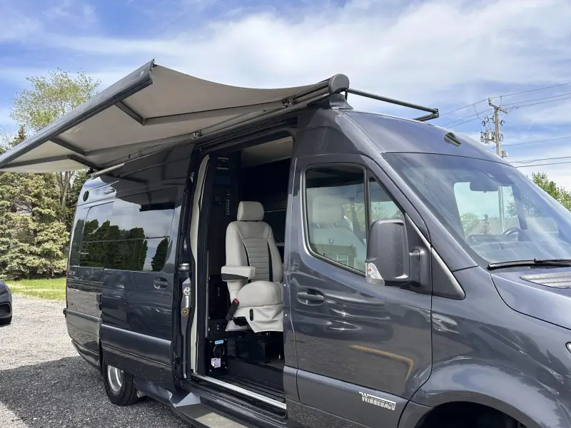2020 Winnebago Era 3500XD photo 25
