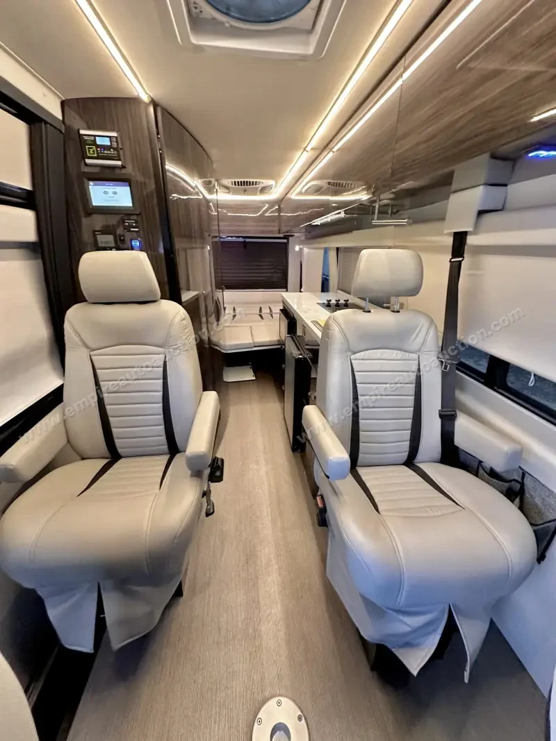2020 Winnebago Era 3500XD photo 57