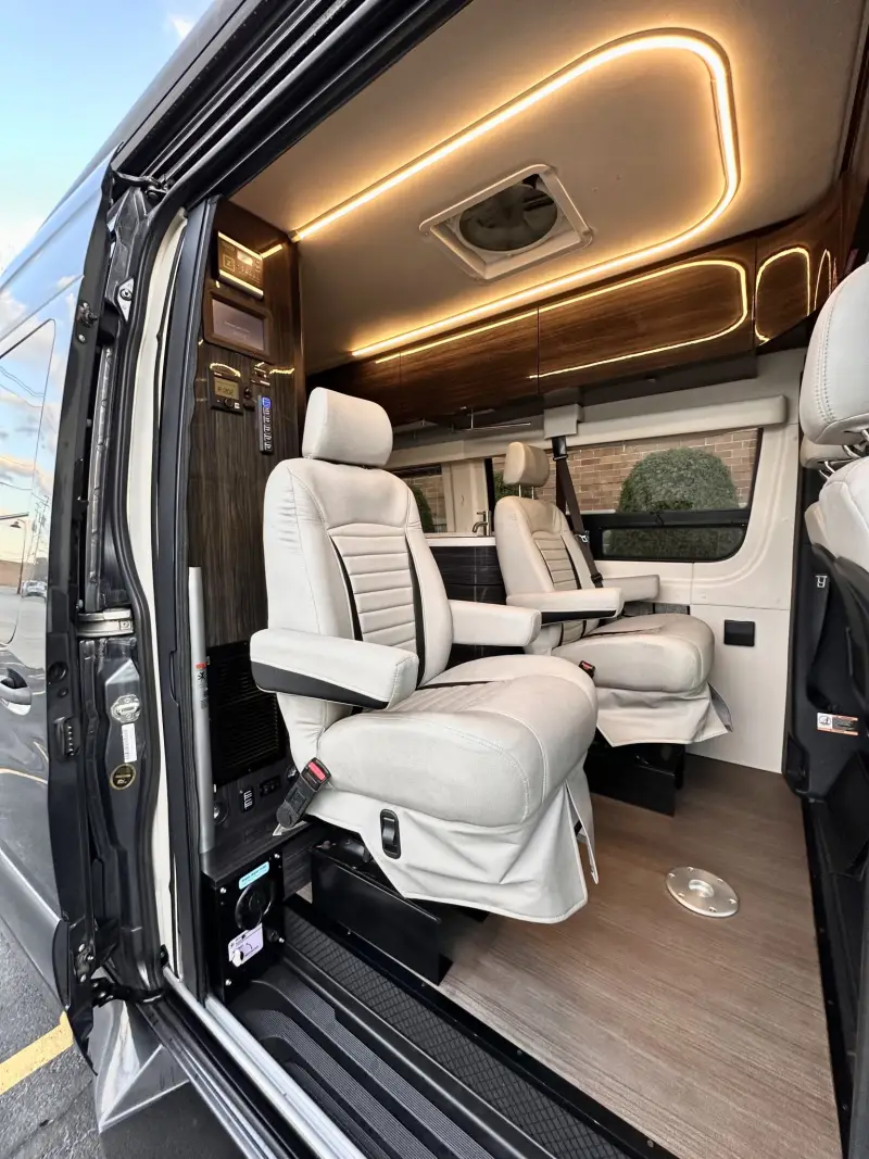 2020 Winnebago Era 3500XD photo 59