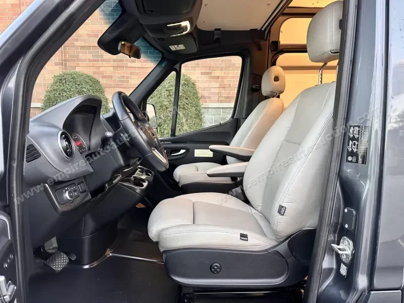 2020 Winnebago Era 3500XD photo 44