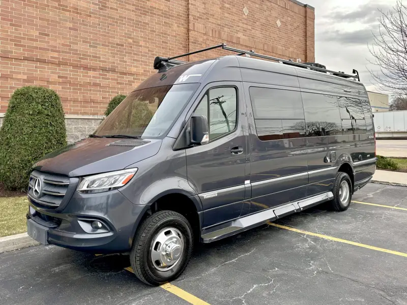 2020 Winnebago Era 3500XD photo 2