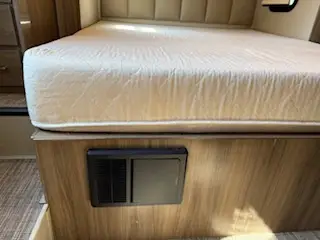 2019 Entegra Qwest 24K photo 116