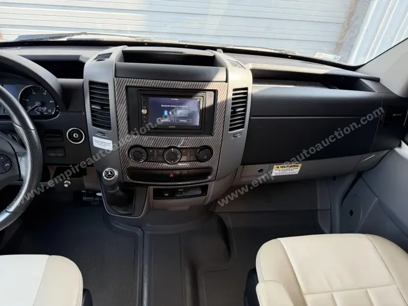 2019 Entegra Qwest 24K photo 40