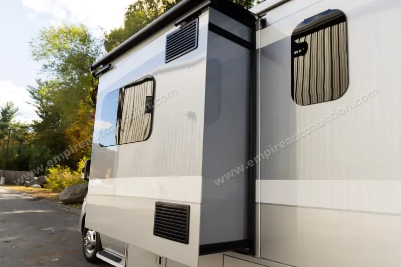 2022 Tiffin Motorhomes Wayfarer 25 photo 35