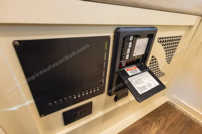 2022 Tiffin Motorhomes Wayfarer 25 photo 136