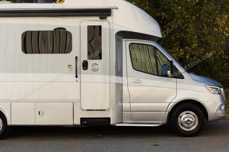 2022 Tiffin Motorhomes Wayfarer 25 photo 16