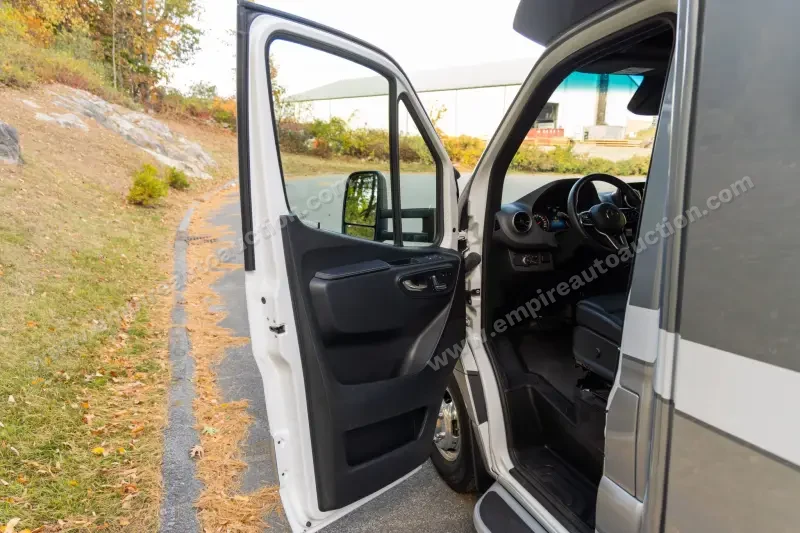 2022 Tiffin Motorhomes Wayfarer 25 photo 82