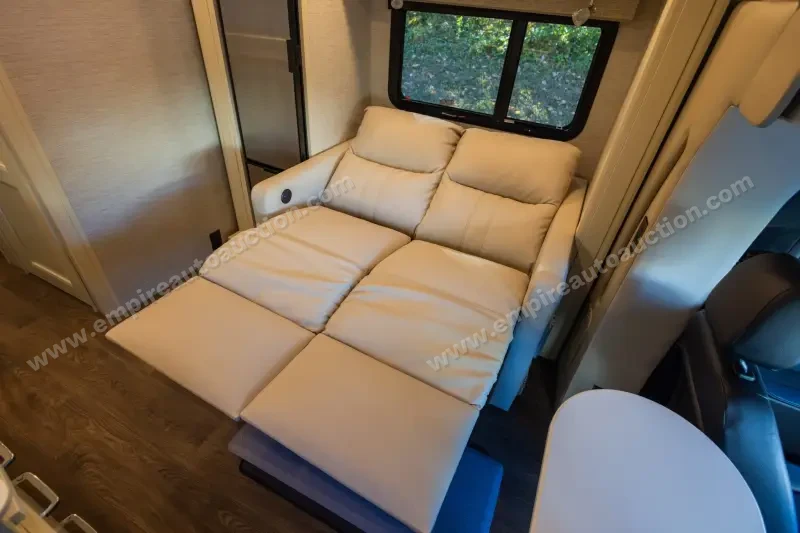 2022 Tiffin Motorhomes Wayfarer 25 photo 122