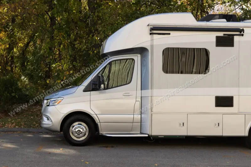2022 Tiffin Motorhomes Wayfarer 25 photo 10