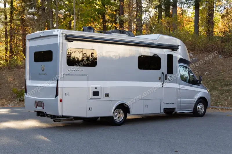 2022 Tiffin Motorhomes Wayfarer 25 photo 6