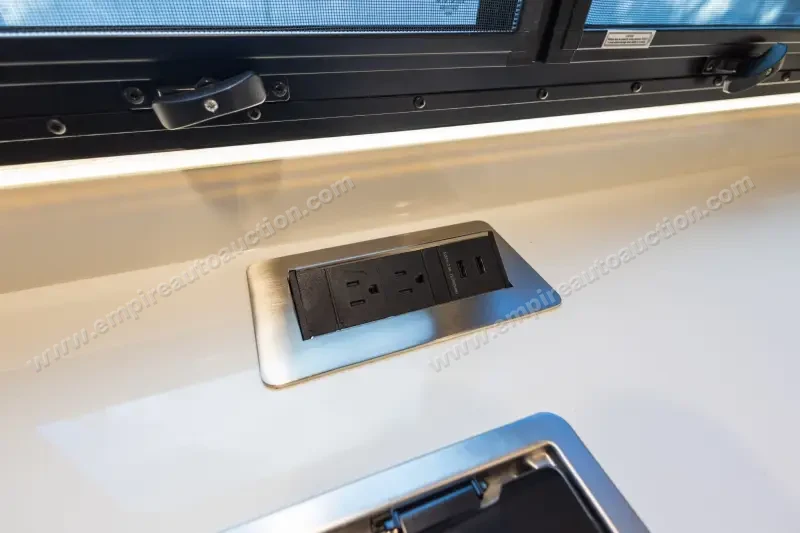 2022 Tiffin Motorhomes Wayfarer 25 photo 101