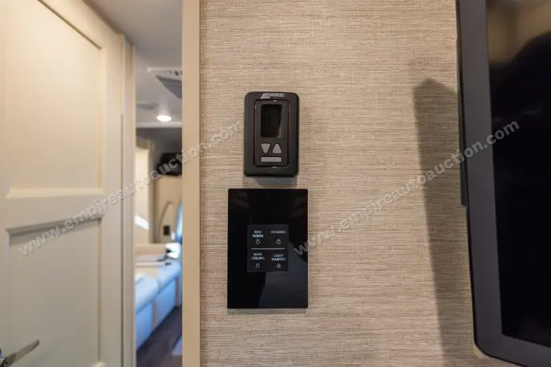 2022 Tiffin Motorhomes Wayfarer 25 photo 137
