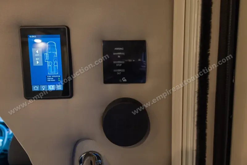 2022 Tiffin Motorhomes Wayfarer 25 photo 95